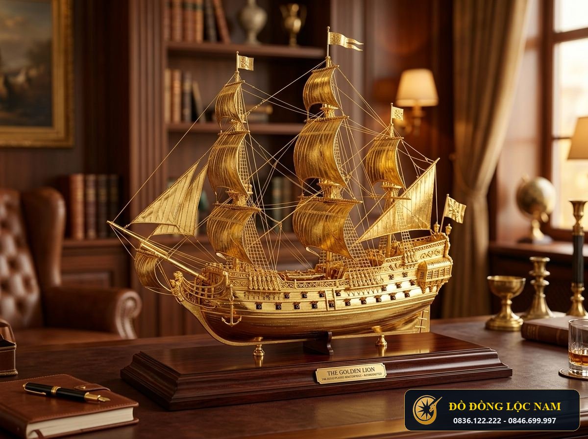 Mô hình thuyền buồm mạ vàng 24k